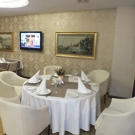 Park Royal 4*
