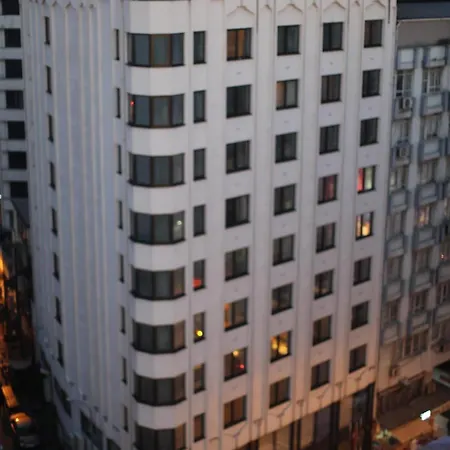 Park Royal Hotel